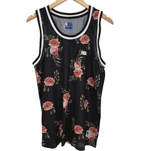 NBA Rose Floral Print Basketball Tank Top Men’s Medium